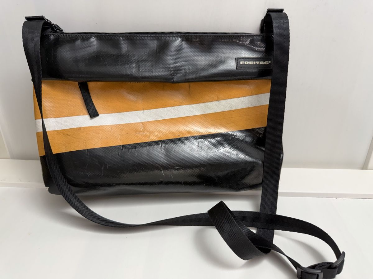 Freitag Borse: FREITAG F553 LOU – Usato da Brügg BE venduto da Goob