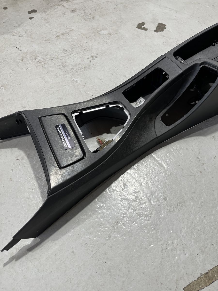 BMW Tutti pezzi di ricambio auto: Bmw E92 Mittelkonsole – Usato da St. Erhard venduto da Michel164 2