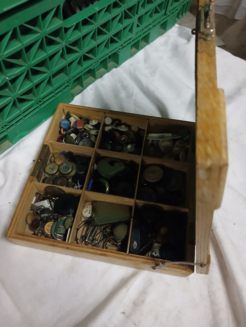 Rasoirs & Lames de rasage: Historische Rasex Holzbox mit Sortierfächern antik – D'occasion à Belp par Guadalupe84 4