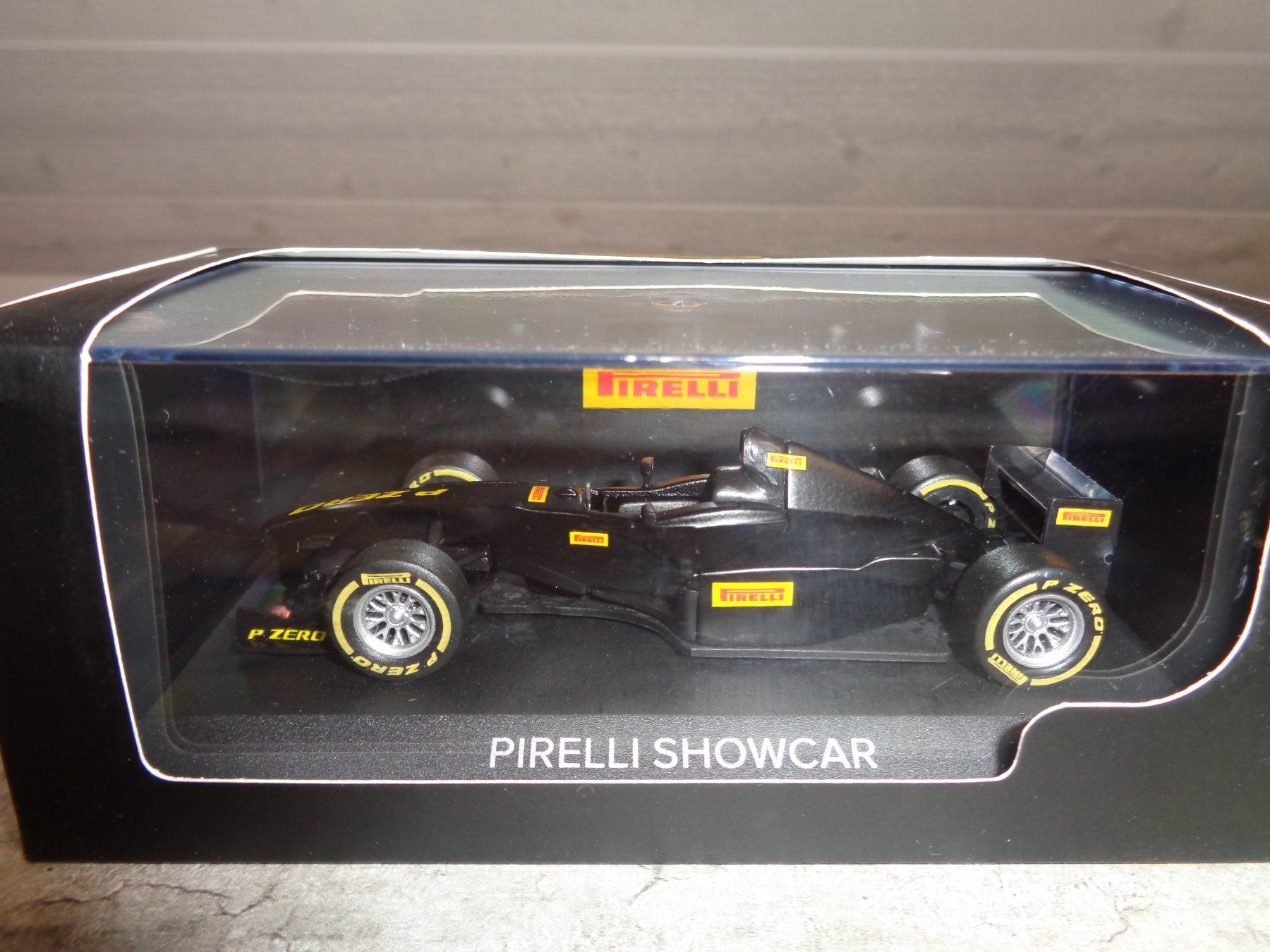 Voitures modèles: 1:43 F1 Pirelli Showcar – D'occasion à Reconvilier par rallycar