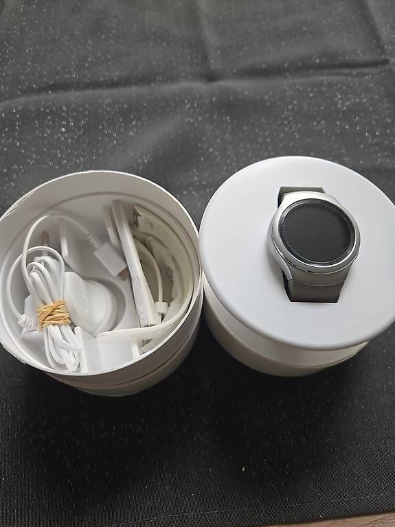 Smartwatch: Samsung Gear S2 Smartwatch – Usato da Hochwald venduto da Susi036 1