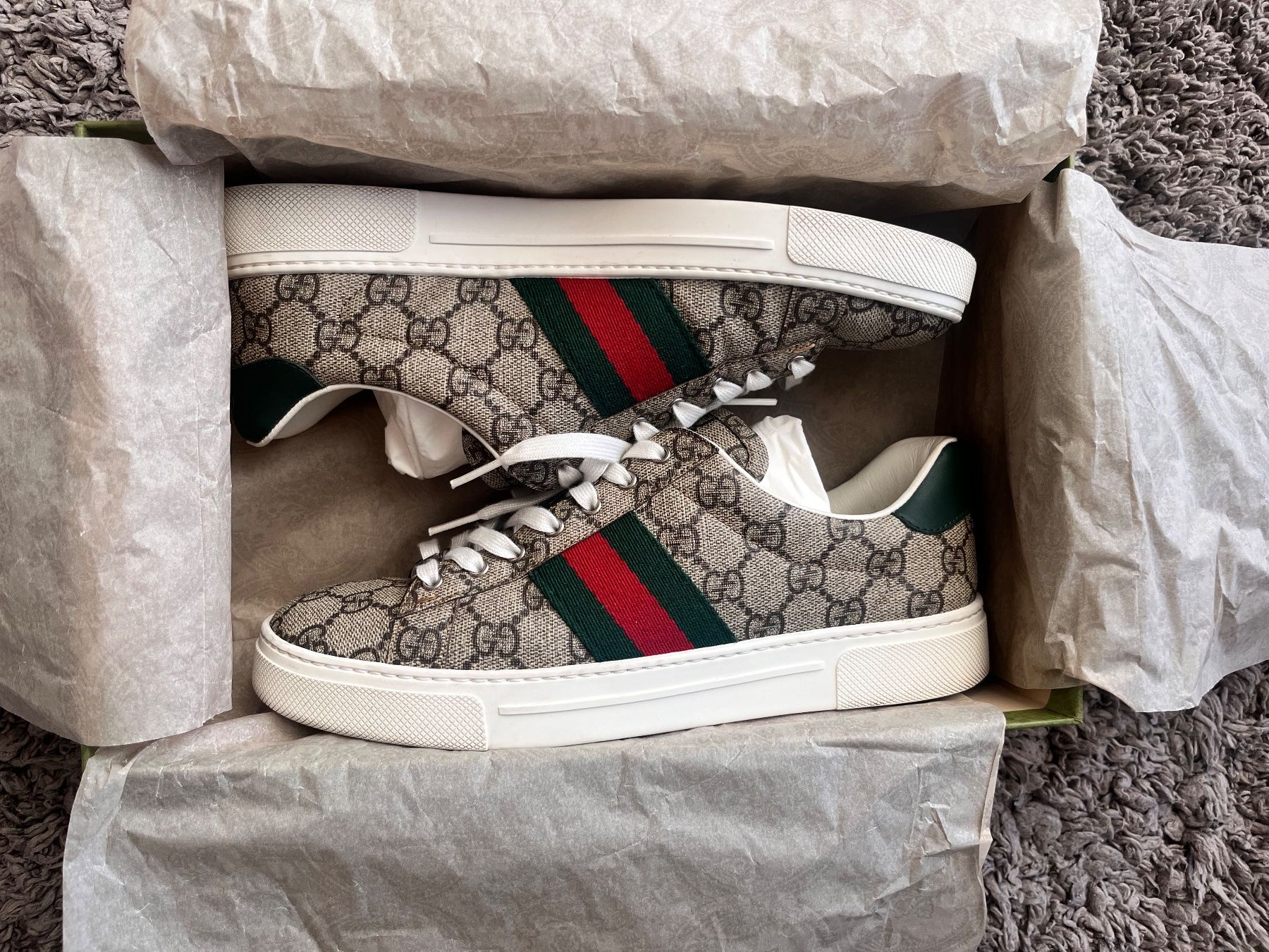 Gucci Damenschuhe: Gucci Sneakers Size 38.5 – Gebraucht aus Schlieren von sim_zp5y 1