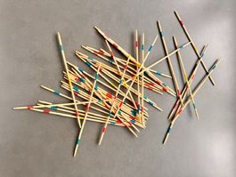 MIKADO GESCHICKLICHKEITSSPIEL - NEU