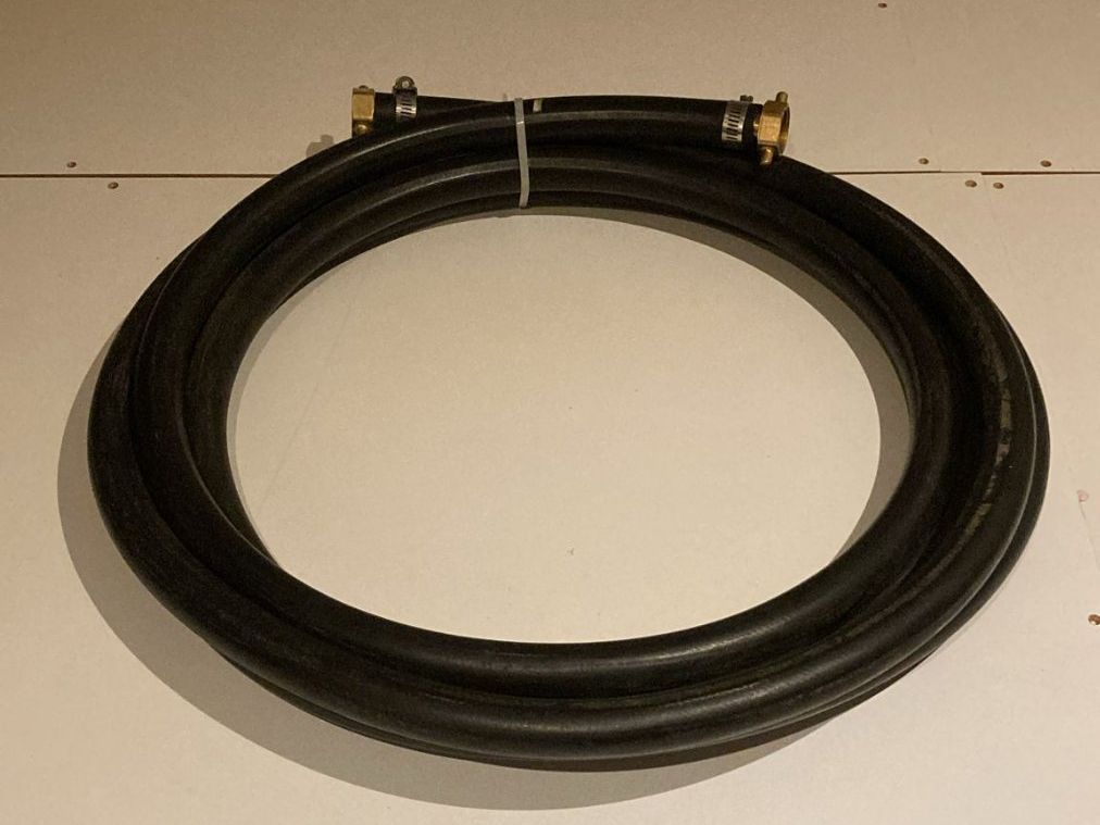 Tubi & Tubi flessibili: Wasserschlauch mit Messing Racor – Usato da Rüfenacht BE venduto da zur_2s9l