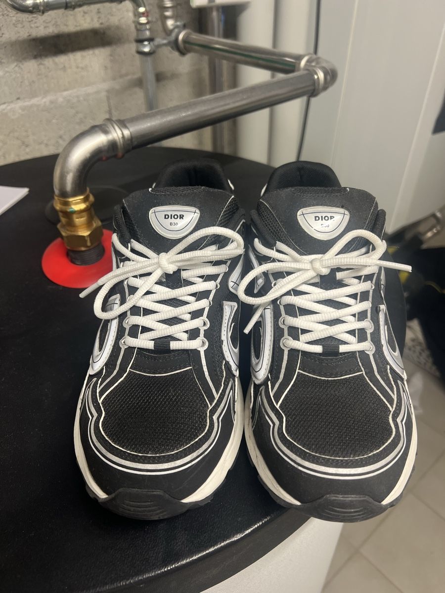 Dior Herrenschuhe: Baskets Dior B30 noir et blanc – Gebraucht aus Villars-Ste-Croix von Maaaat 1