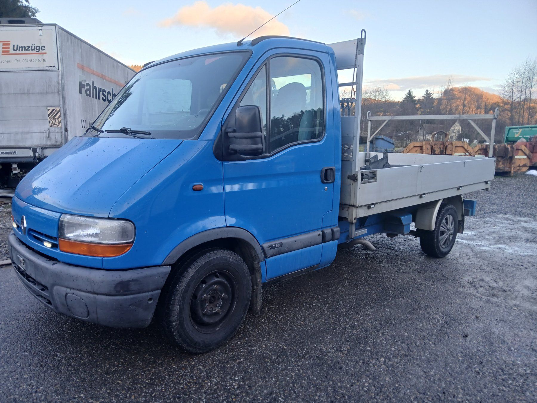 Renault Veicoli commerciali: Renault Master T35 2.8tDi ohne Kran – Usato da Gränichen venduto da Chregu1070 2