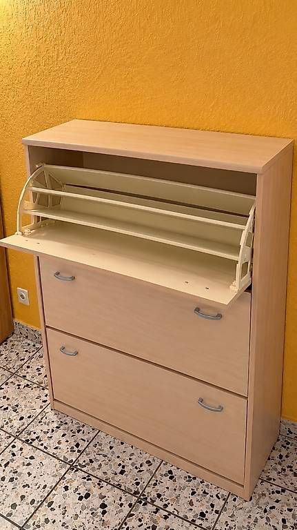 Schränke: Schuhschrank mit 3 Klappfächern – Gebraucht aus Sursee von Baller01 1