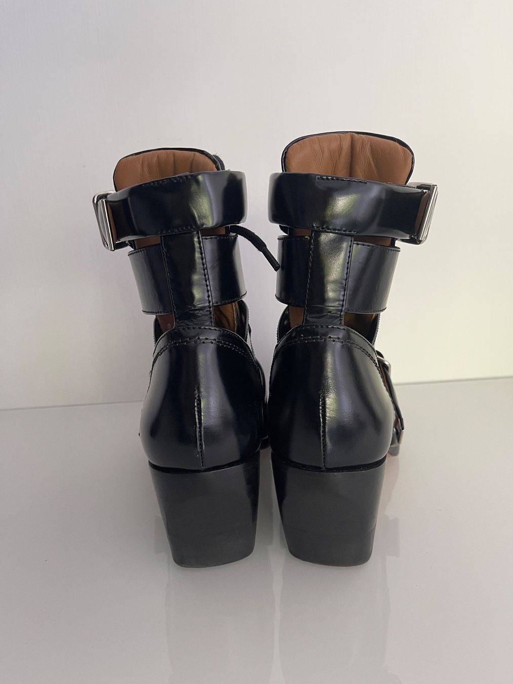 Chloé Scarpe da donna: Chloe Boots Gr 37 – Usato da Thalwil venduto da Paulina72 3