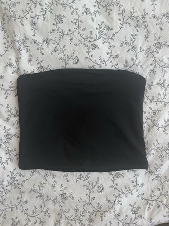 Schwarzes Bandeau-Top