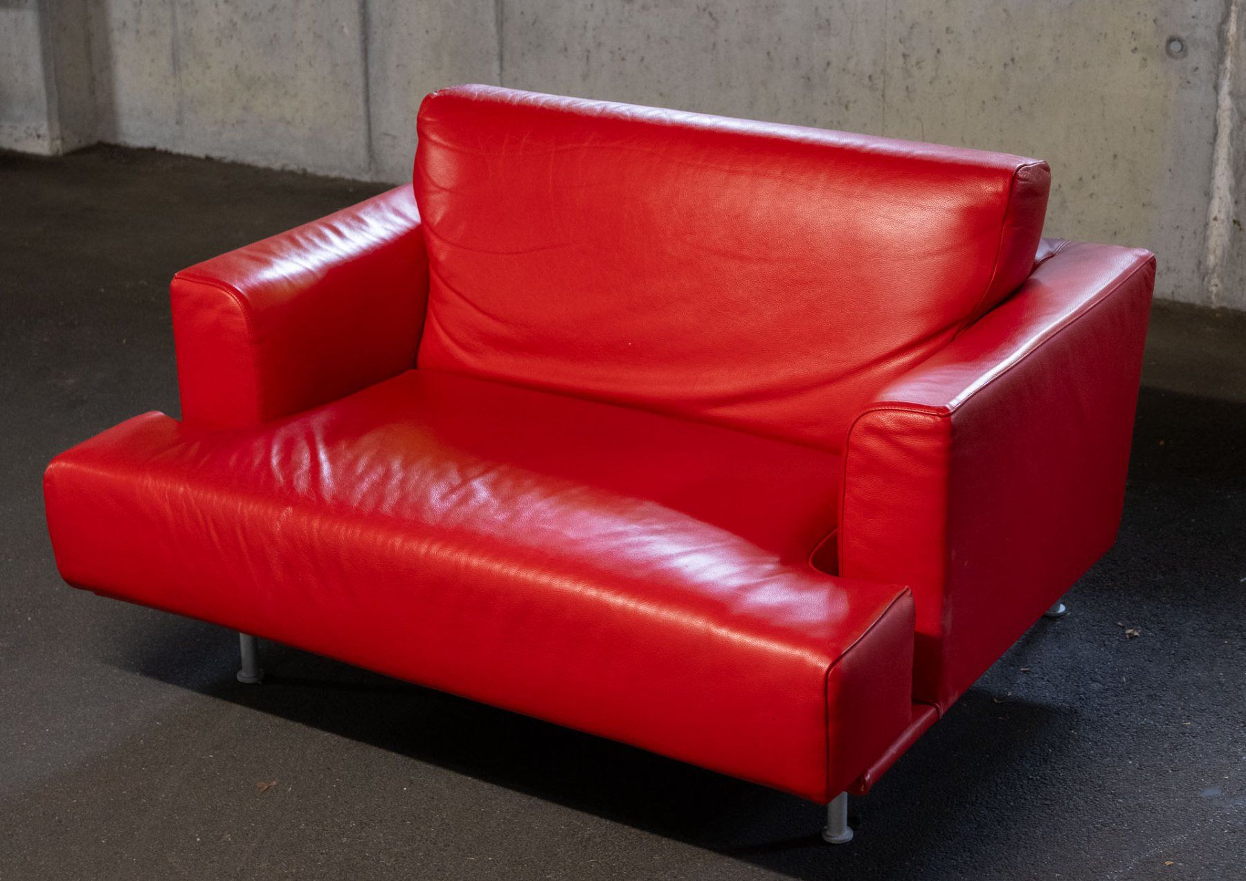 Divani: Designer-Sofa, 2-Sitzer, echtes Leder, Rot – Usato da Solothurn venduto da RolCardo