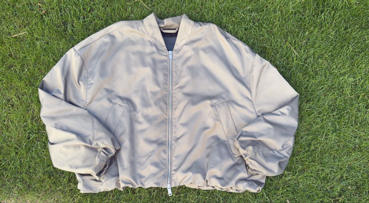 Massimo Dutti Jacken: Massimo Dutti Bomberjacke beige Grösse S – Gebraucht aus Bassersdorf von Bassi55