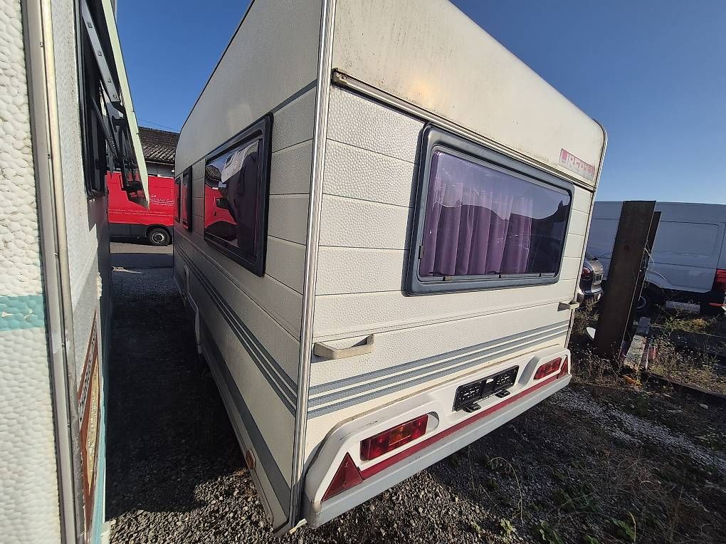 Veicoli da campeggio: Wohnwagen ab MFK und Wasserdicht  – Usato da Schwadernau venduto da MS90s 2