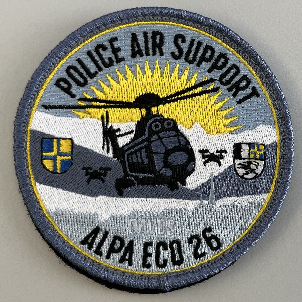 Placchette & Badge: WEF 2026 Badge Police Air Support – Nuovo e nell'imballaggio originale da Bolligen venduto da Zuribald