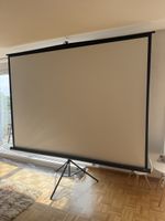 Celexon tripod projector screen