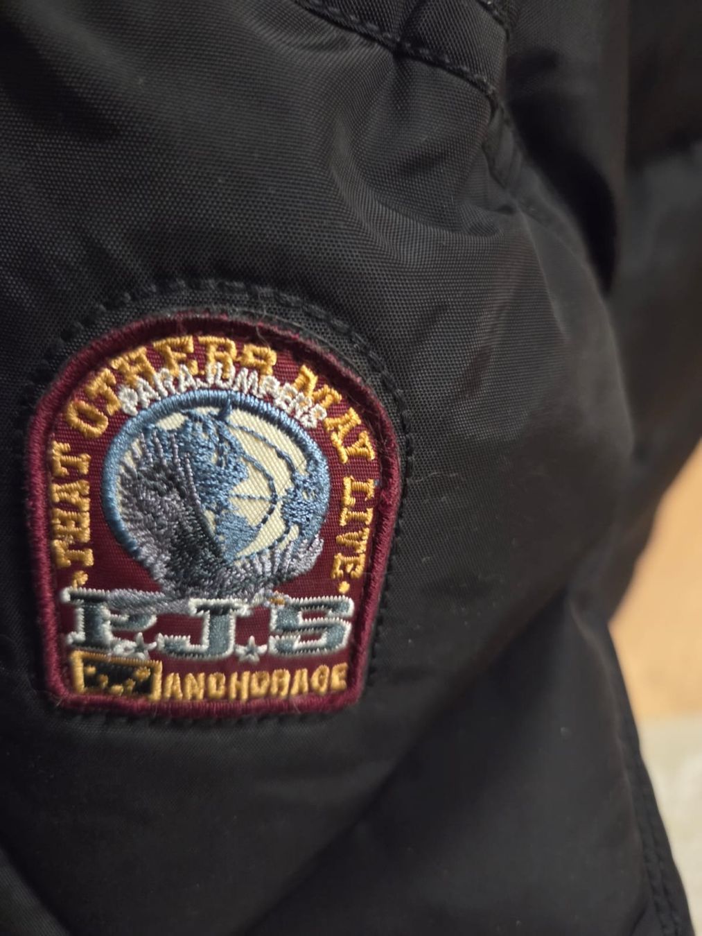 Parajumpers Mäntel: Parajumpers schwarz – Gebraucht aus Niederglatt ZH von livsca99 1