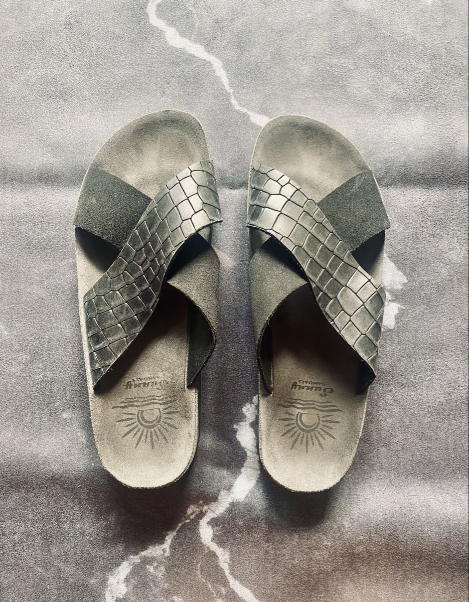 Damenschuhe: Sunny Sandals Italy, Gr.40 – Gebraucht aus Schlieren von kaj_xvx7