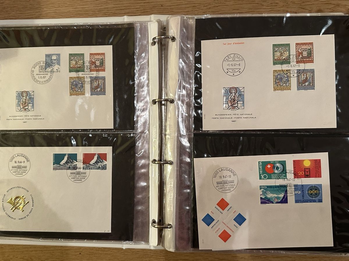 Alle Briefmarken: 125x FDC und Sonderbriefe Schweiz im Ringbinder – Gebraucht aus Schmitten / FR von Samsara169 4