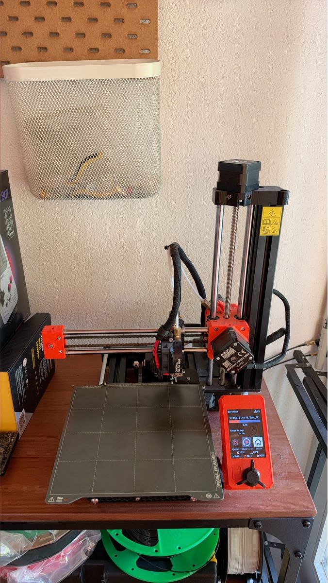 Prusa Imprimante 3D: 3D Printer Original Prusa Mini like new condition – D'occasion à Mühleberg par Asvanesa
