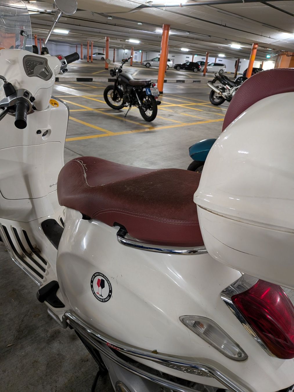 Vespa Scooter: Vespa Primavera 3V – Difettoso da Zürich venduto da joe_8dzw 3