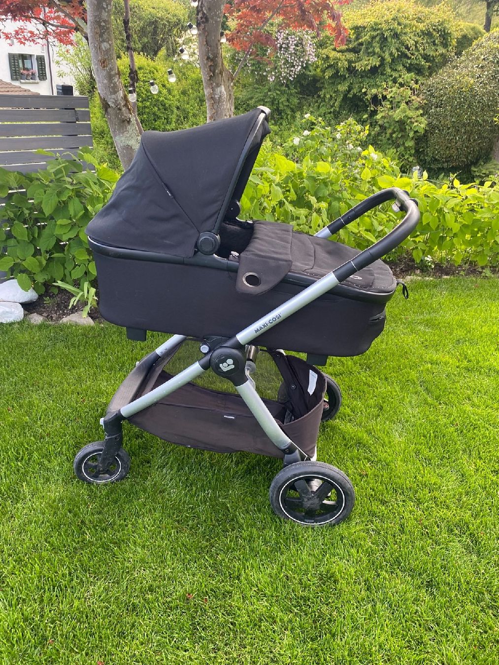 Maxi-Cosi Carrozzine: Maxi Cosi Kinderwagen und Auto Babyschale – Usato da Laupen ZH venduto da and_5vgq 1