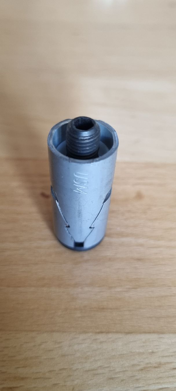 Regale: USM Haller Connector/70 Stk. – Gebraucht aus Chur von Sihar
