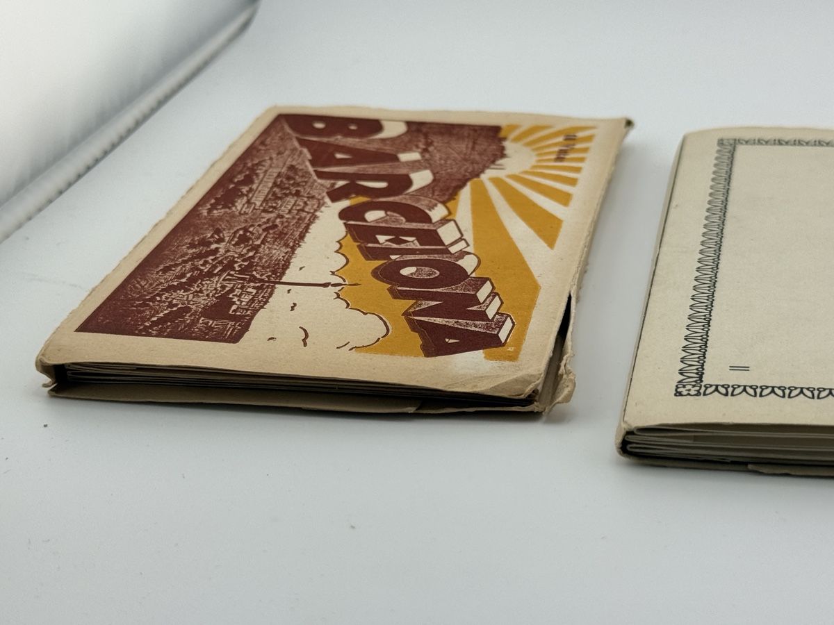 Ansichtskarten: 3 Postkartenhefte Barcelona Weimar Madrid – Gebraucht aus Zürich von Geniuss 2