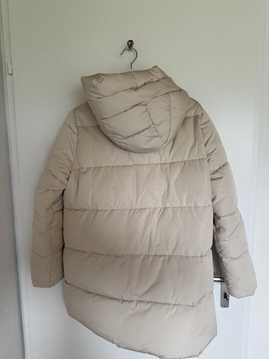 Vestes: Mango Winterjacke – D'occasion à Thun par Julia1406 1