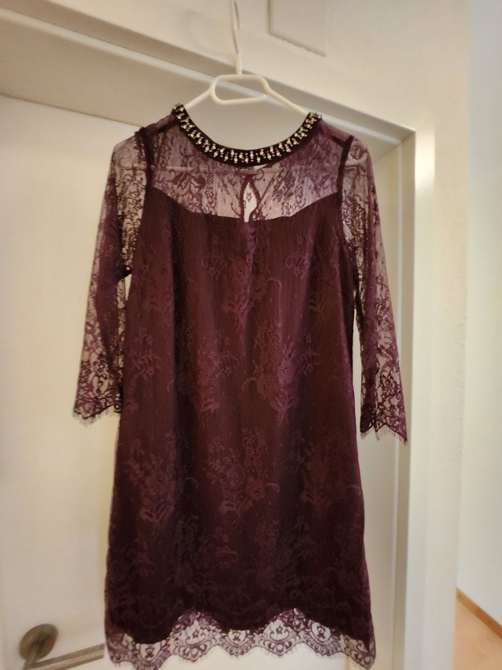 Robes: Cocktailkleid Spitze – D'occasion à Kefikon TG par Livline