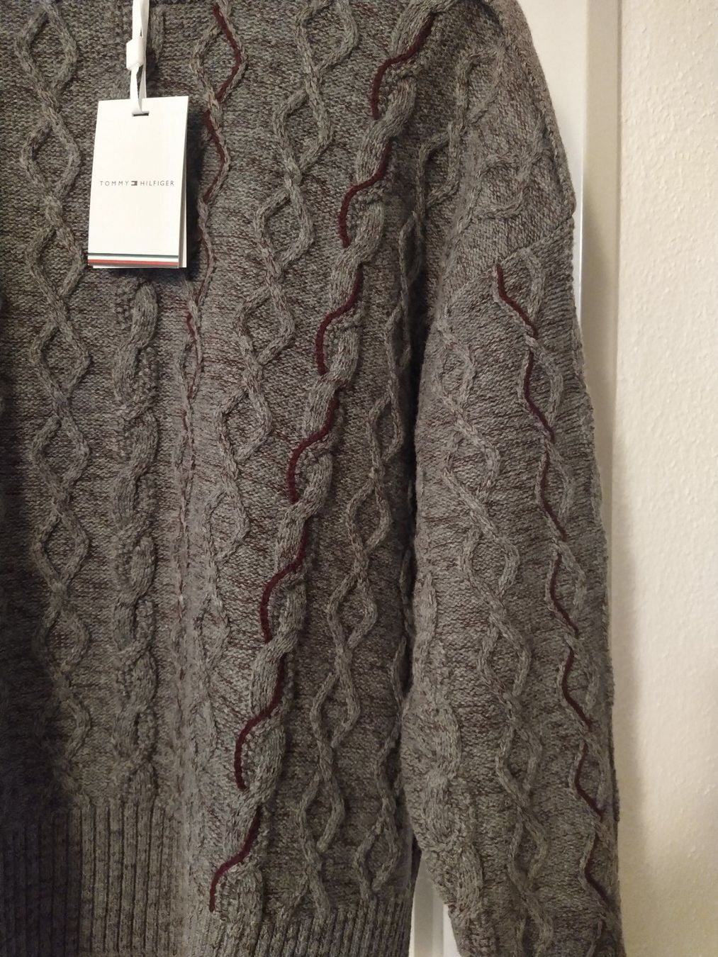 Tommy Hilfiger Pullover & Sweatshirts: HILFIGER pullover grigio a trecce NUOVO – Neu und originalverpackt aus Figino von Palotta 1