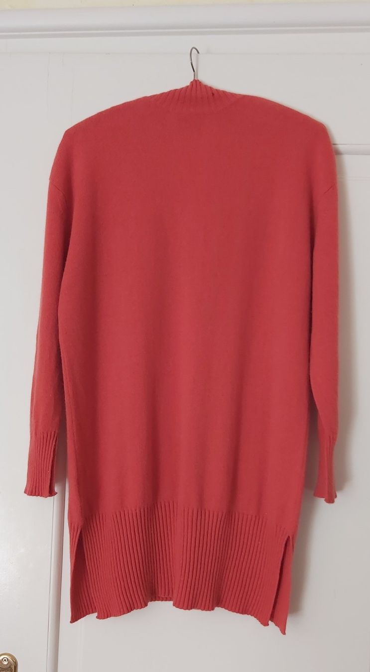 Maglioni & Felpe: Eleganter langer Kaschmir-Pullover neuwertig – Usato da Baden venduto da siomour 1