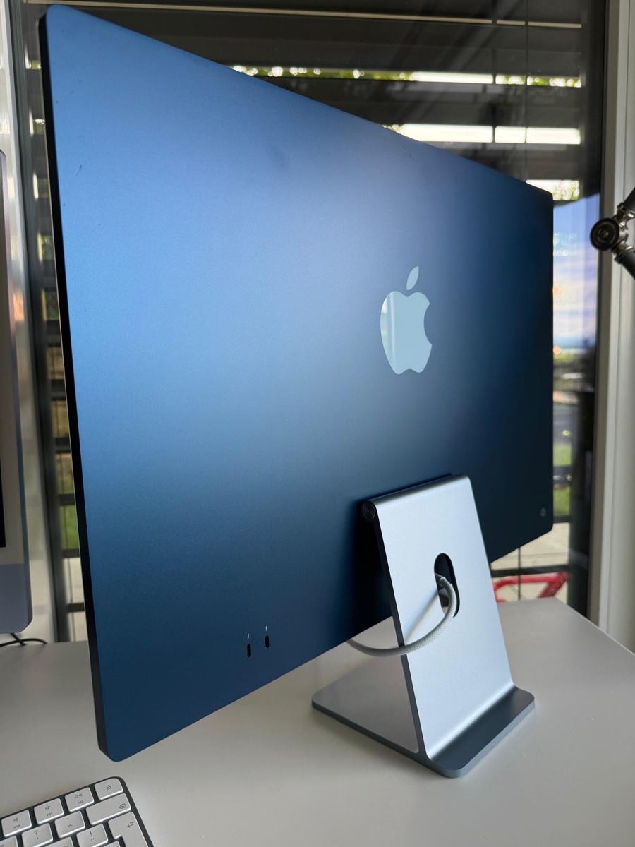 Apple PCs: Apple iMac 24” 2023 M3 8Go RAM 256Go – D'occasion à Neuchâtel par Chirpz79 8