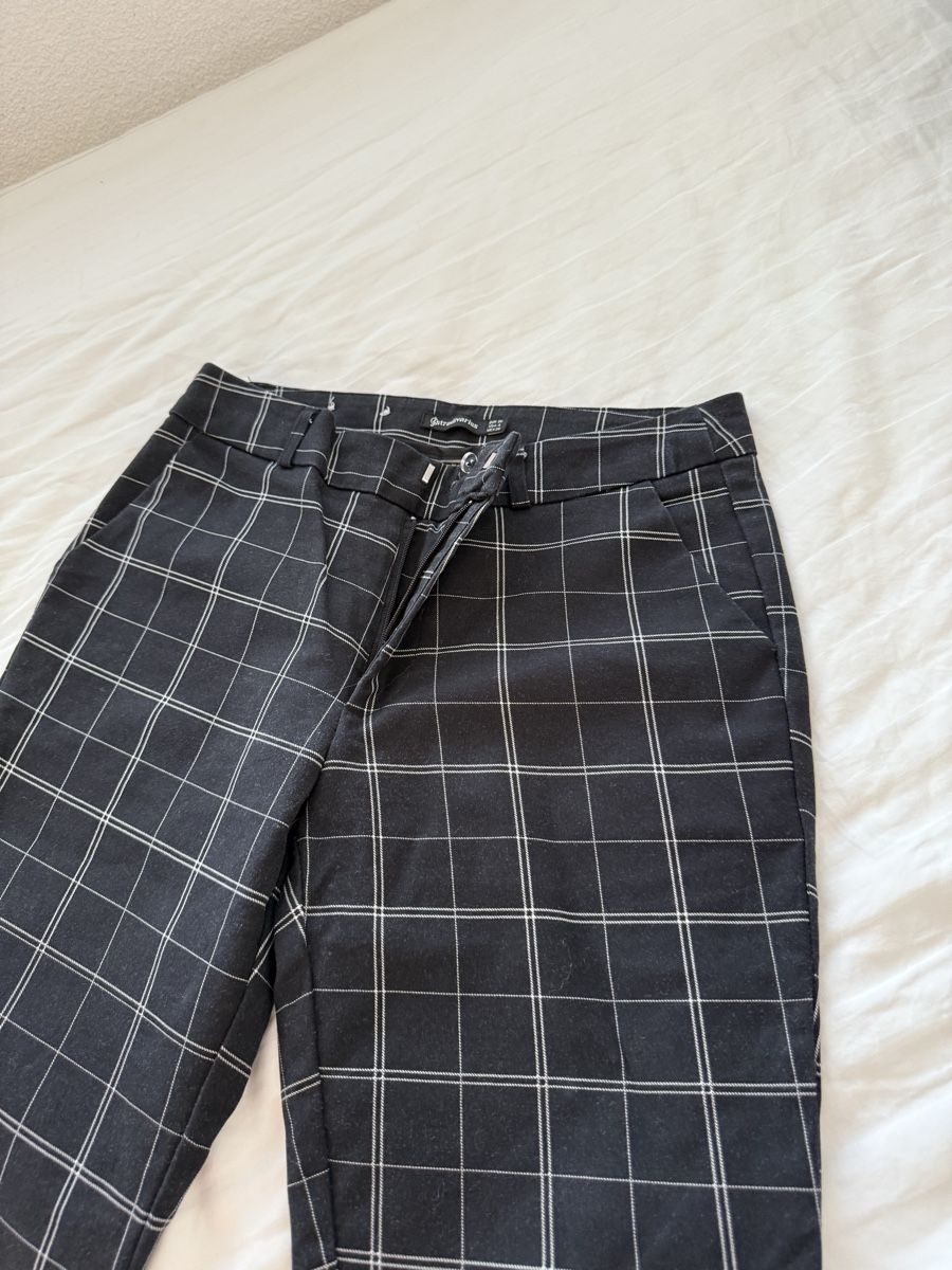 Stradivarius Hosen: Stylische Stoffhose von Stradivarius – Gebraucht aus Volketswil von habibeoez 3