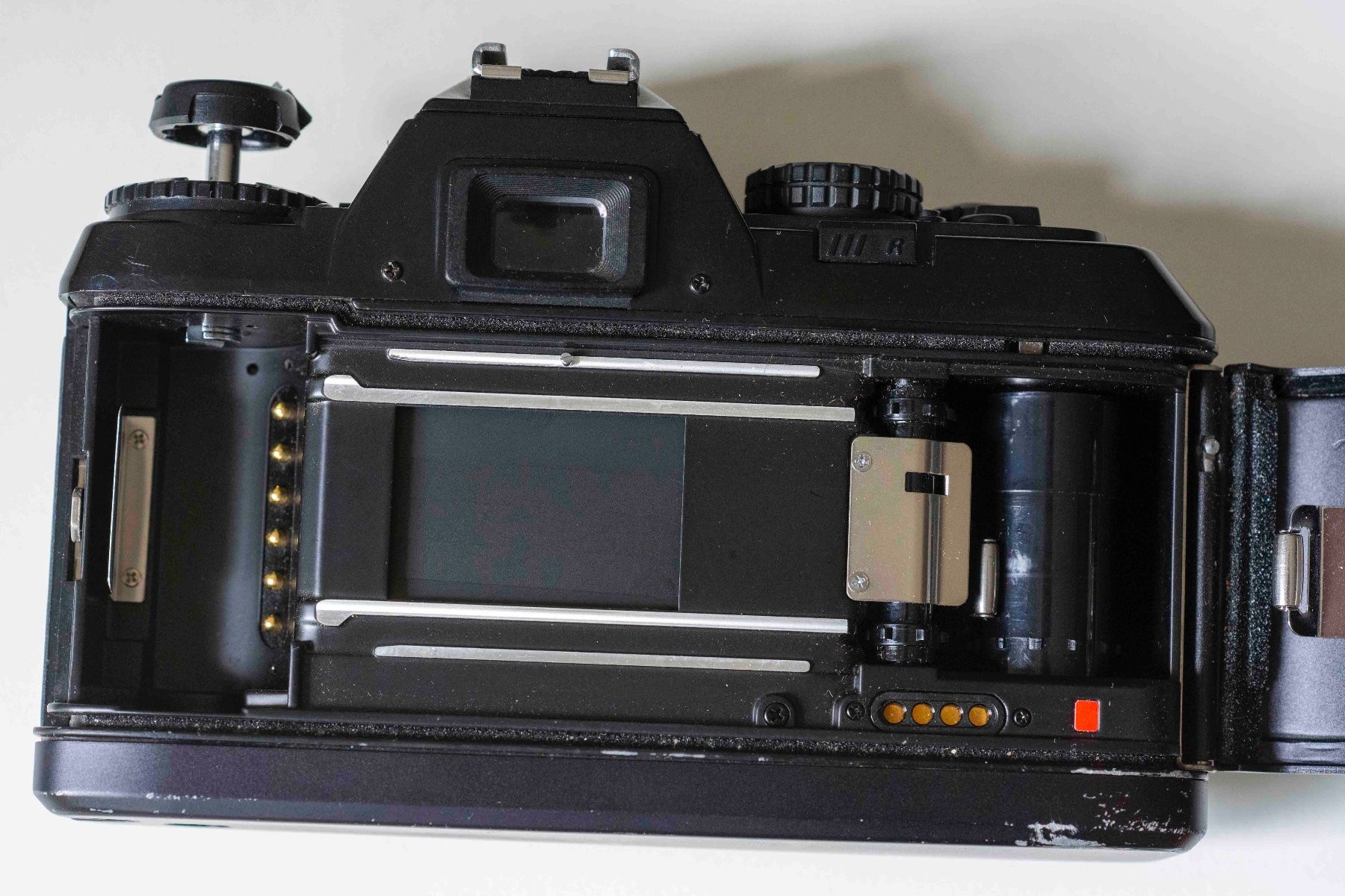 Nikon Fotocamera: Nikon N2000 / F301 Analogkamera – Usato da Schwerzenbach venduto da floridan 4