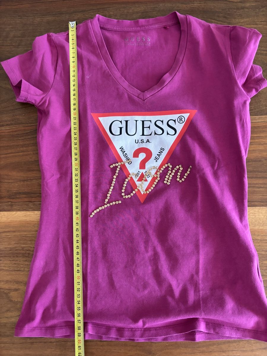 Guess T-shirt: T-Shirt Guess Gr. S Baumwolle – Usato da Winterthur venduto da san_wd8j 5
