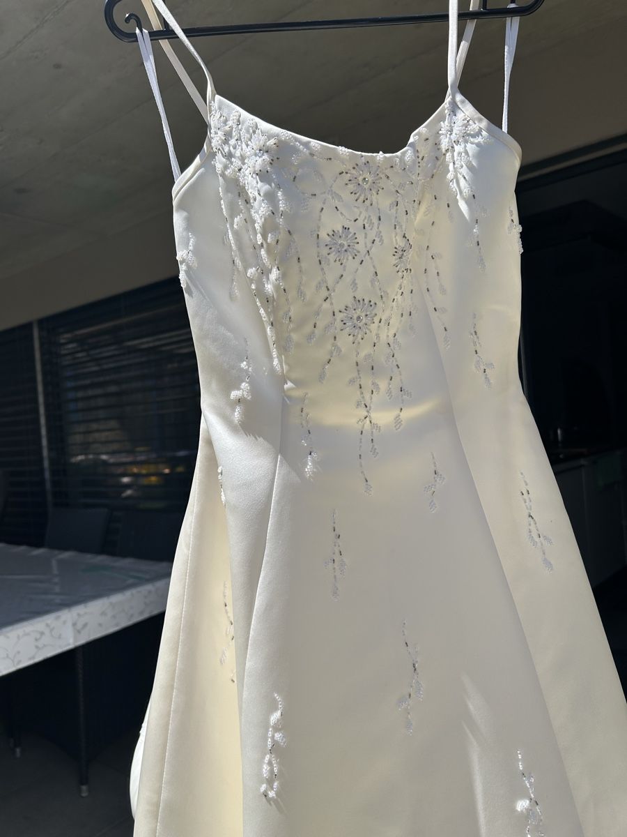 Kleider: Hochzeitskleid – Neu (gemäss Beschreibung) aus Wynau von eclub 1