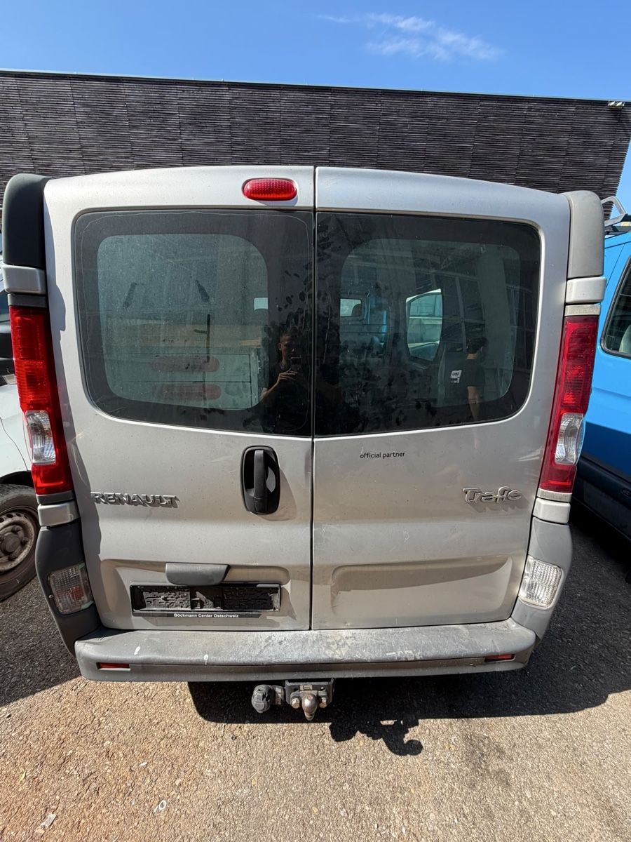 Renault Veicoli commerciali: Renault Trafic  2010 1.9l Diesel – Usato da Bussnang venduto da asa_nh26 1
