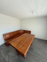 Eckbank und Esstisch Holz rustikal guter Zustand