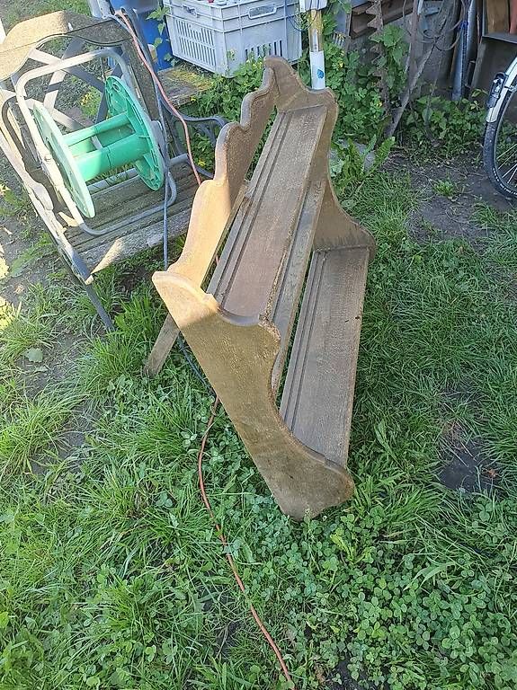 Altro in Decorazioni & Accessori: Supporto da parete in rovere – Usato da Vaglio - Capriasca venduto da Tatanka1955