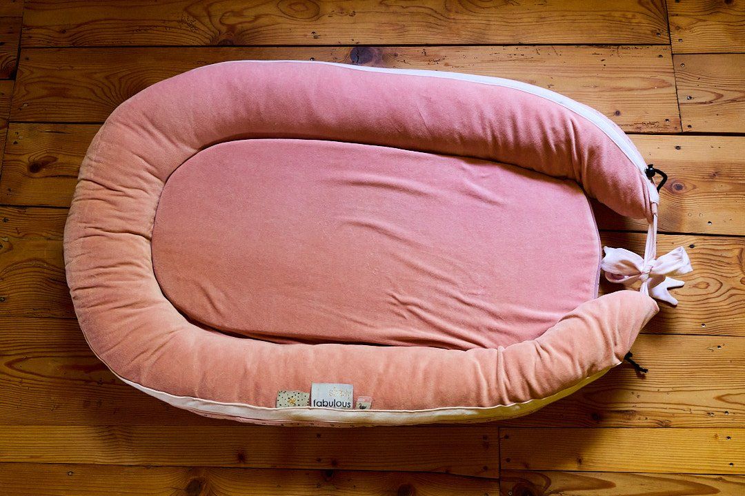 Cuscini: Baby Nestchen, Rosa mit Muster – Usato da Ennetbürgen venduto da JWBT 1