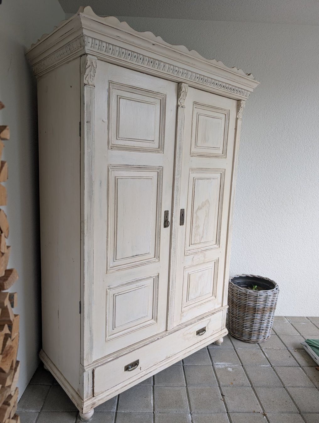 Armadi: Schrank antik – Usato da Hochdorf venduto da bone-head