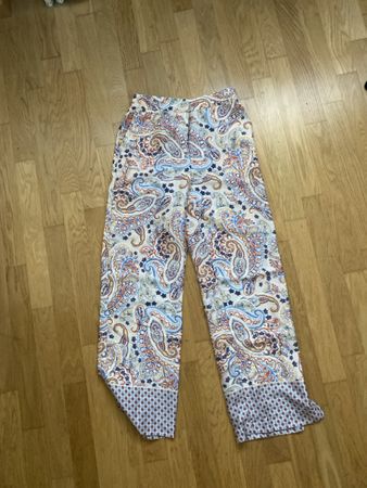 Hose MNG Paisley Muster Grösse M guter Zustand