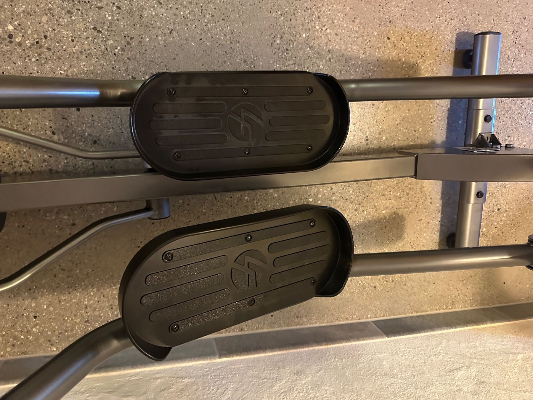 Life Fitness Vélos d'appartement: Life Fitness E1 Crosstrainer – D'occasion à Mettmenstetten par vad_57p2 5