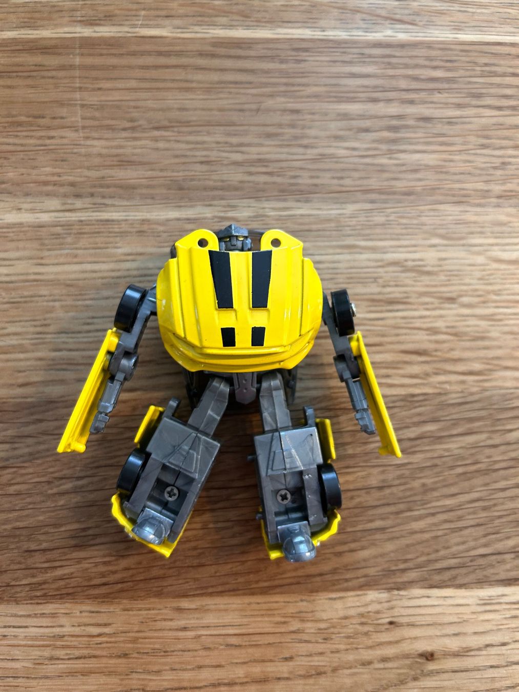 Jouets: Auto Roboter – D'occasion à Gränichen par herbstblatt18 2