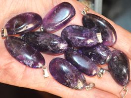 Anhänger Set Z-403 – 10 Stück Amethyst 97 Gramm