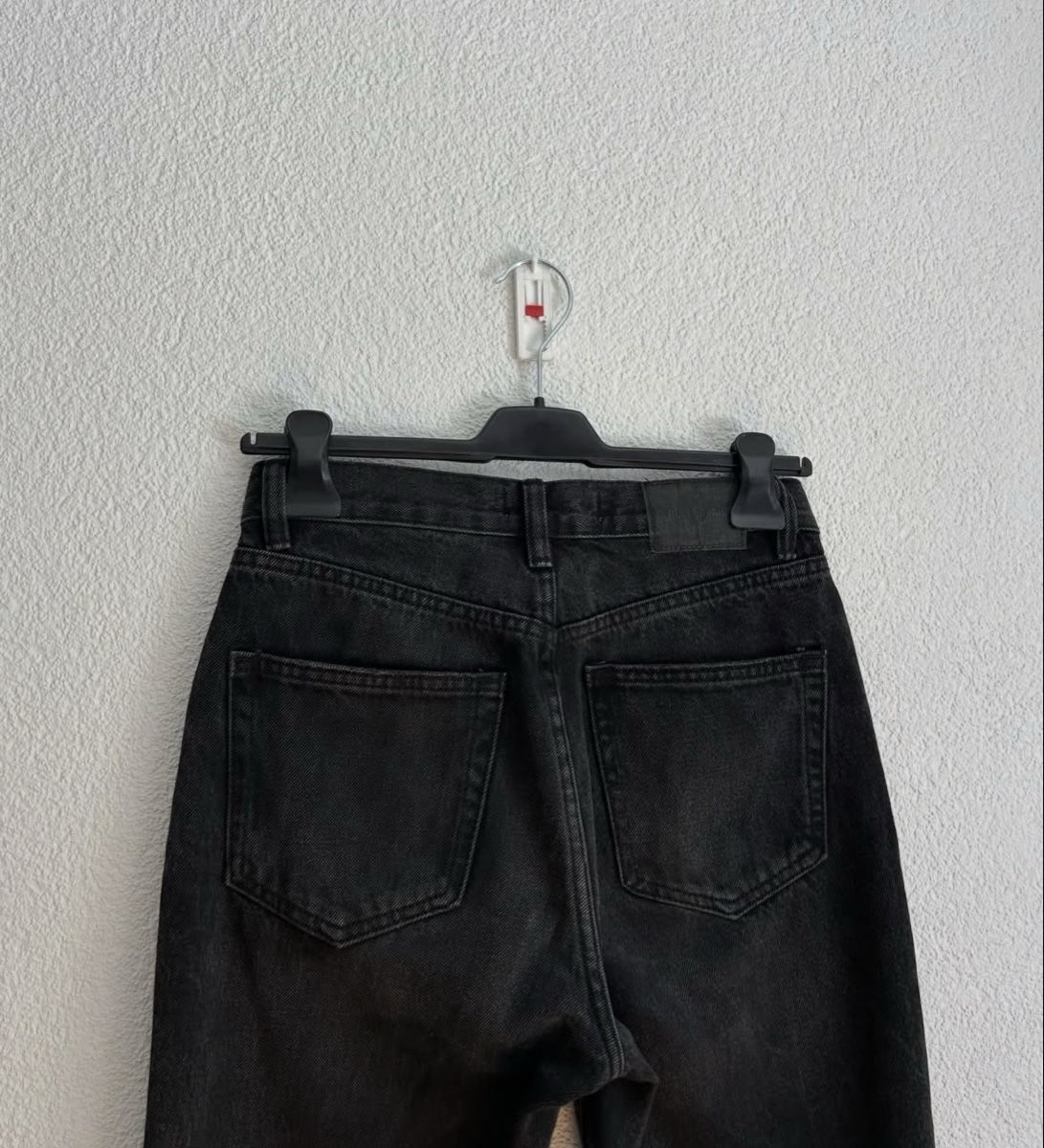 Pull&Bear Jeans: Pull&Bear Mom Jeans  – Usato da Chur venduto da faja7000 3