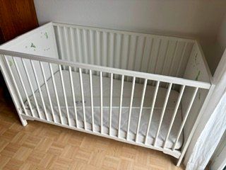 Ikea Betten: Kinderbett IKEA 70cm x 140 cm – Gebraucht aus Duggingen von herziur2