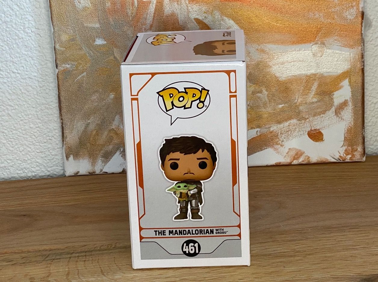 Funko Statuette: Funko Pop - Star Wars - The Mandalorian with Grogu #461 – Nuovo e nell'imballaggio originale da Oensingen venduto da CSCollectors 3