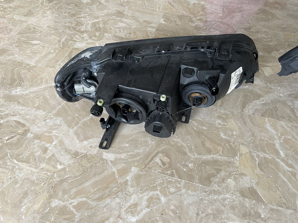 Fari: Scheinwerfer Set BMW E46 Hella – Nuovo (secondo la descrizione) da Kilchberg ZH venduto da danieladaniela 3