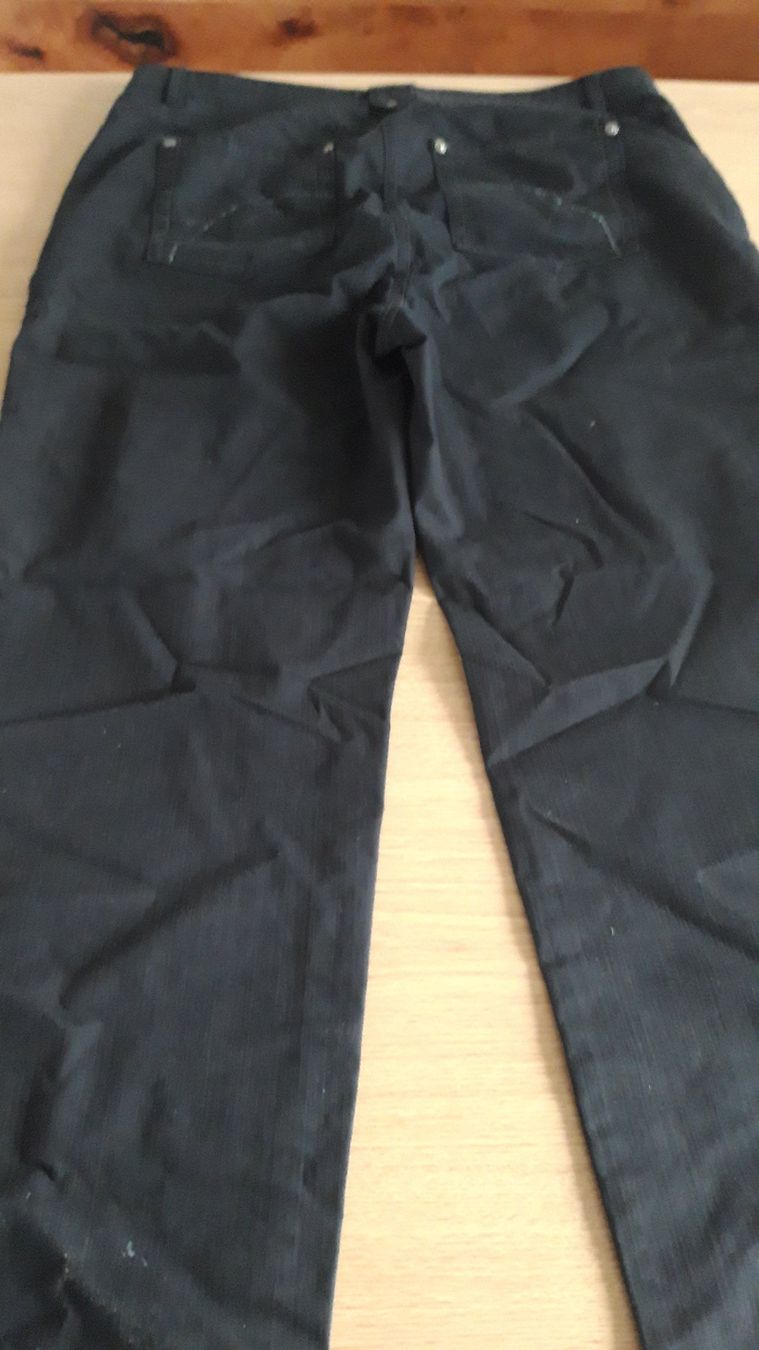 Pantalons: schwarze Hose – D'occasion à wolfertswil par februartag 1