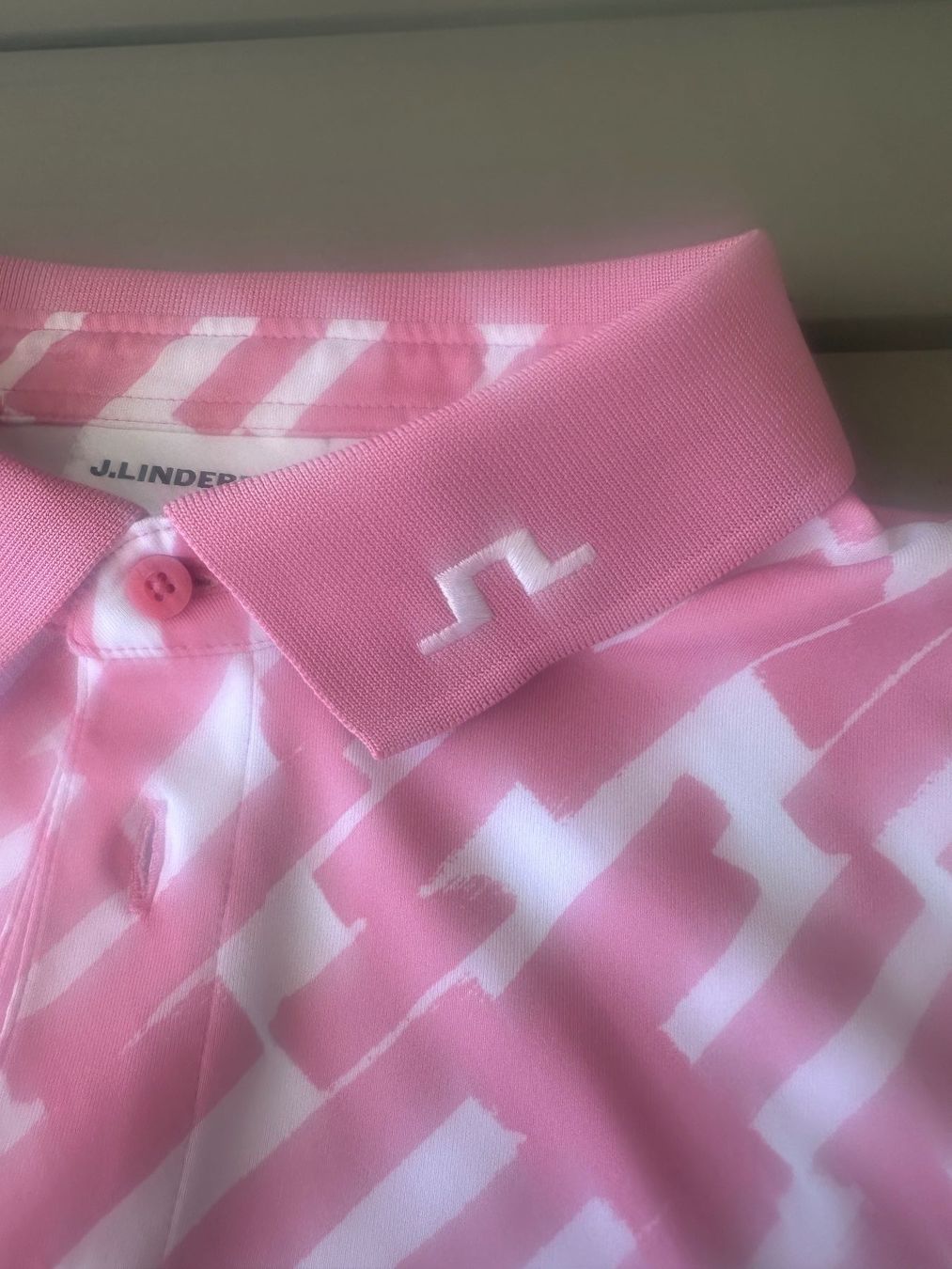 Magliette Polo: J.Lindeberg Golfshirt - Grösse M - Tour Tech – Nuovo (secondo la descrizione) da recherswil venduto da Leuenberger_Lohn 2